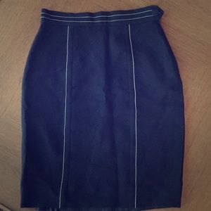 Moschino black and white pencil skirt size 44